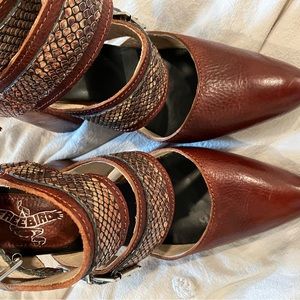 Freebird by Steven JACLYNN size 8 WINE